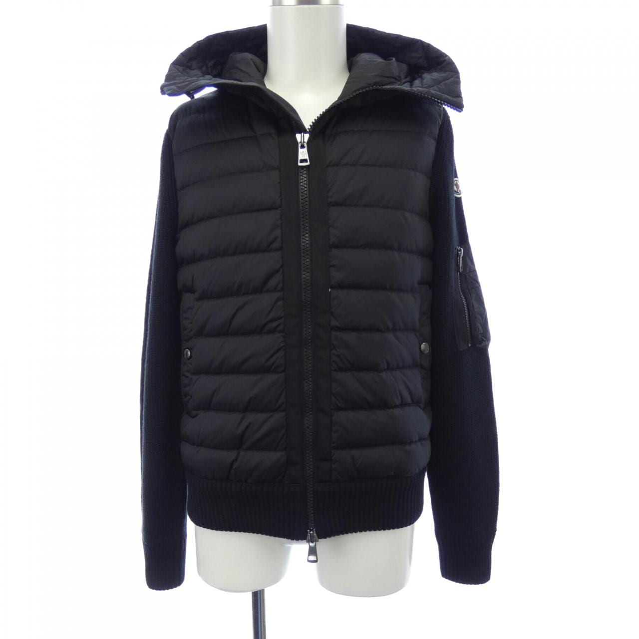 モンクレール MONCLER ダウンジャケット