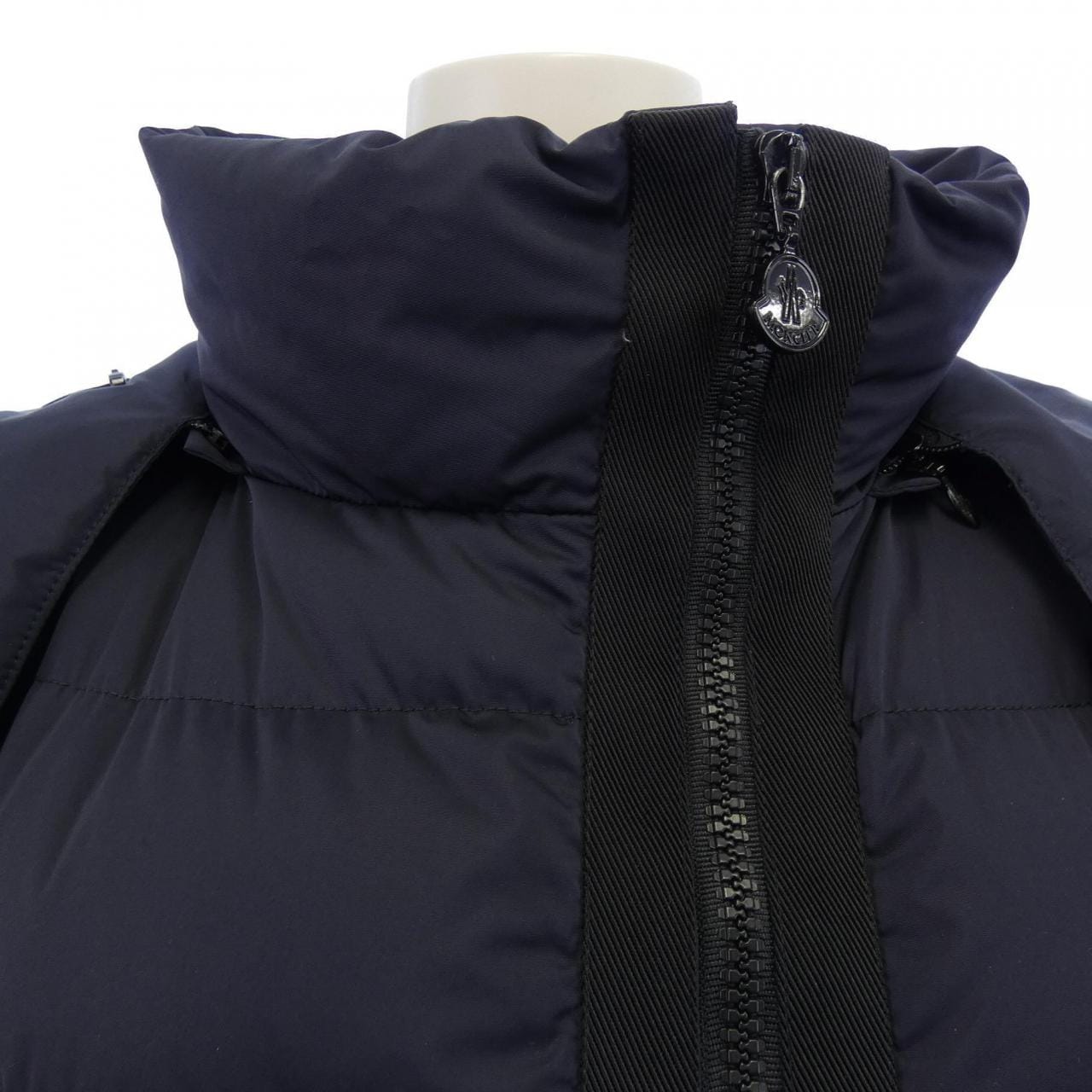 モンクレール MONCLER 57265 LAVAUD ダウンジャケット
