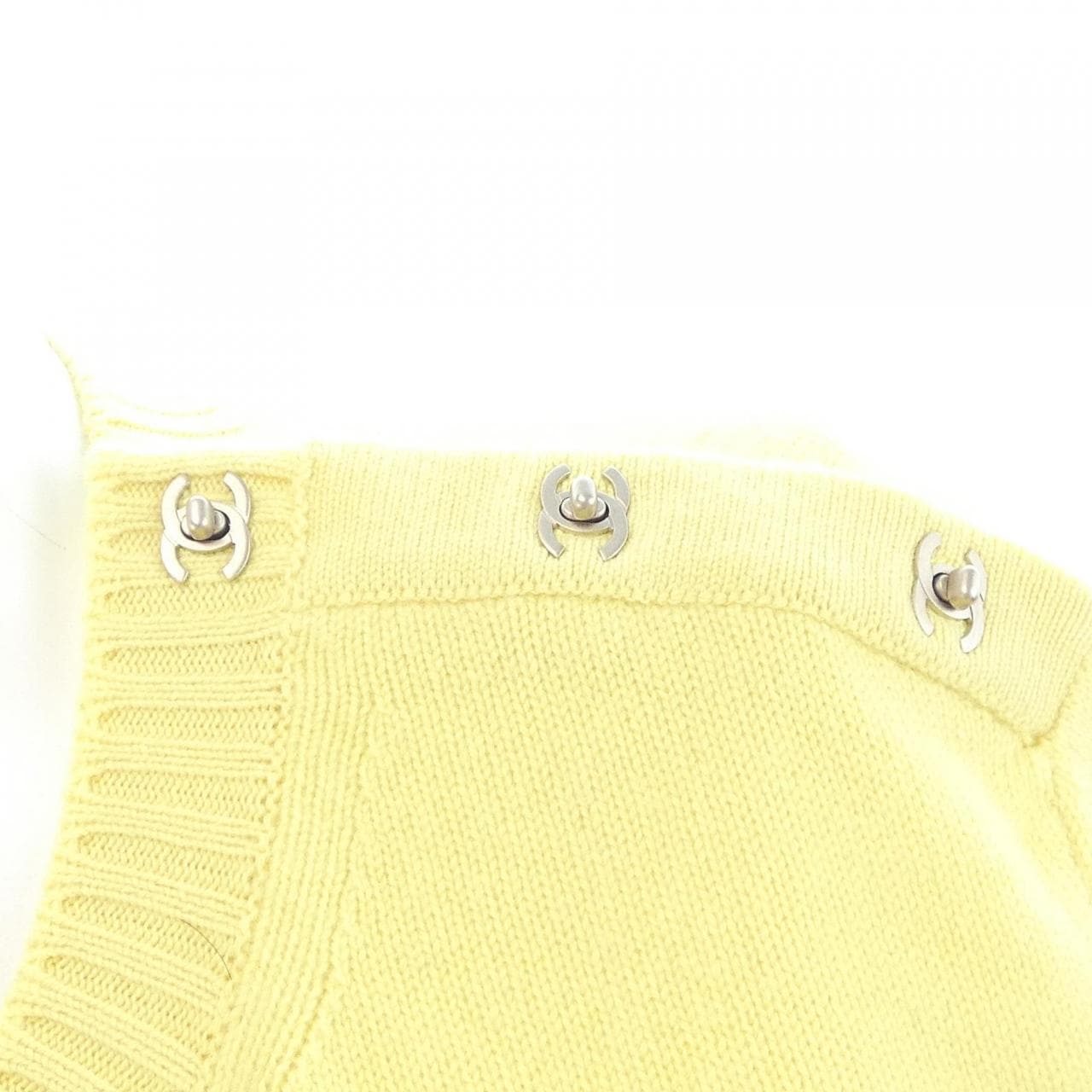 シャネル CHANEL ターンロック P52426K06736 ニット