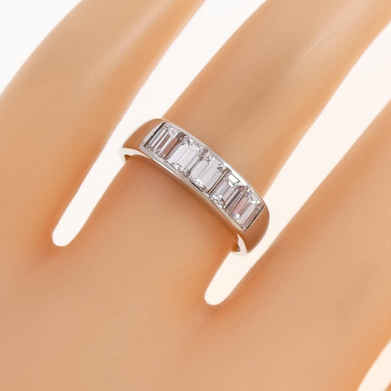 PT900 ダイヤモンド リング 1.00CT