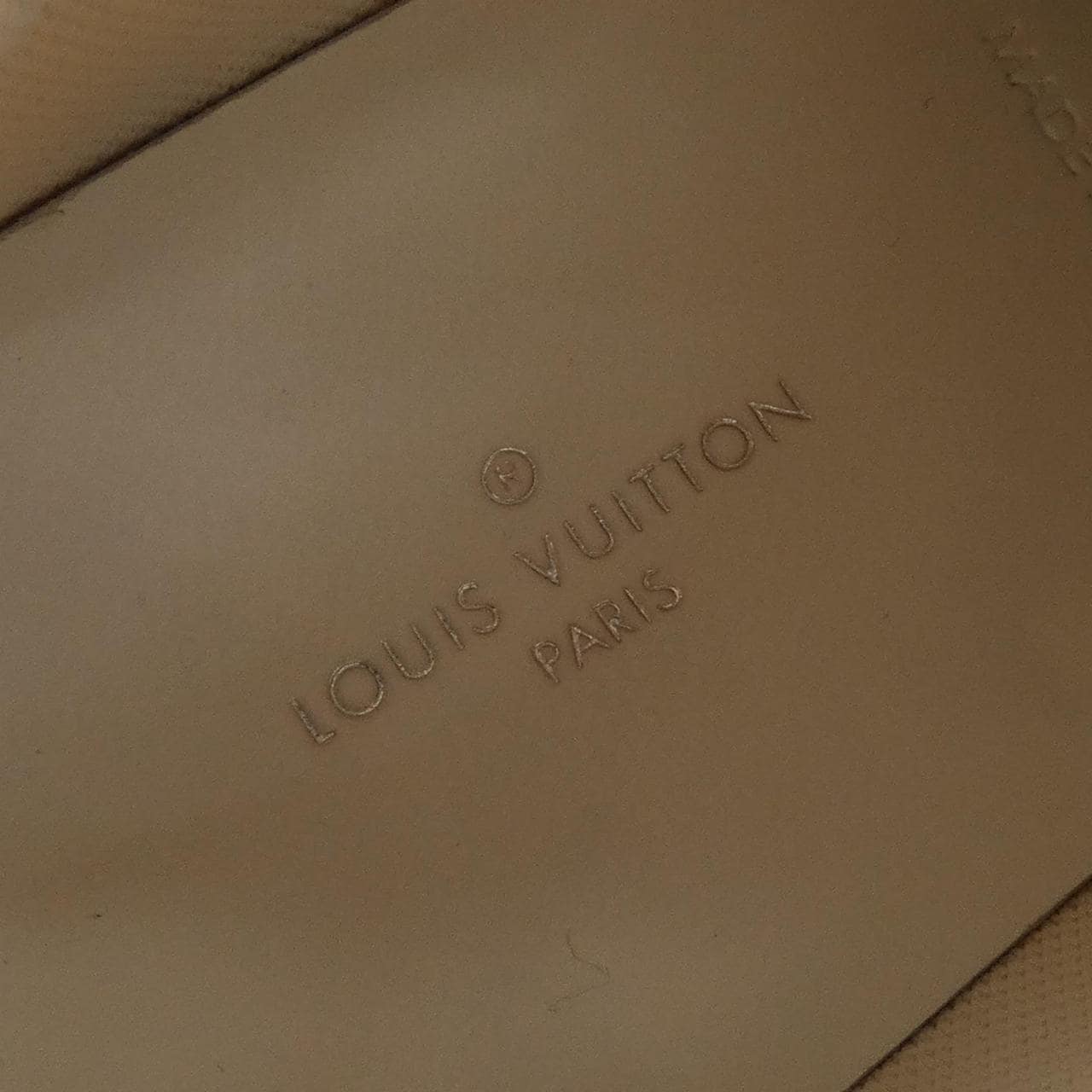 ルイヴィトン LOUIS VUITTON CL0199 スニーカー