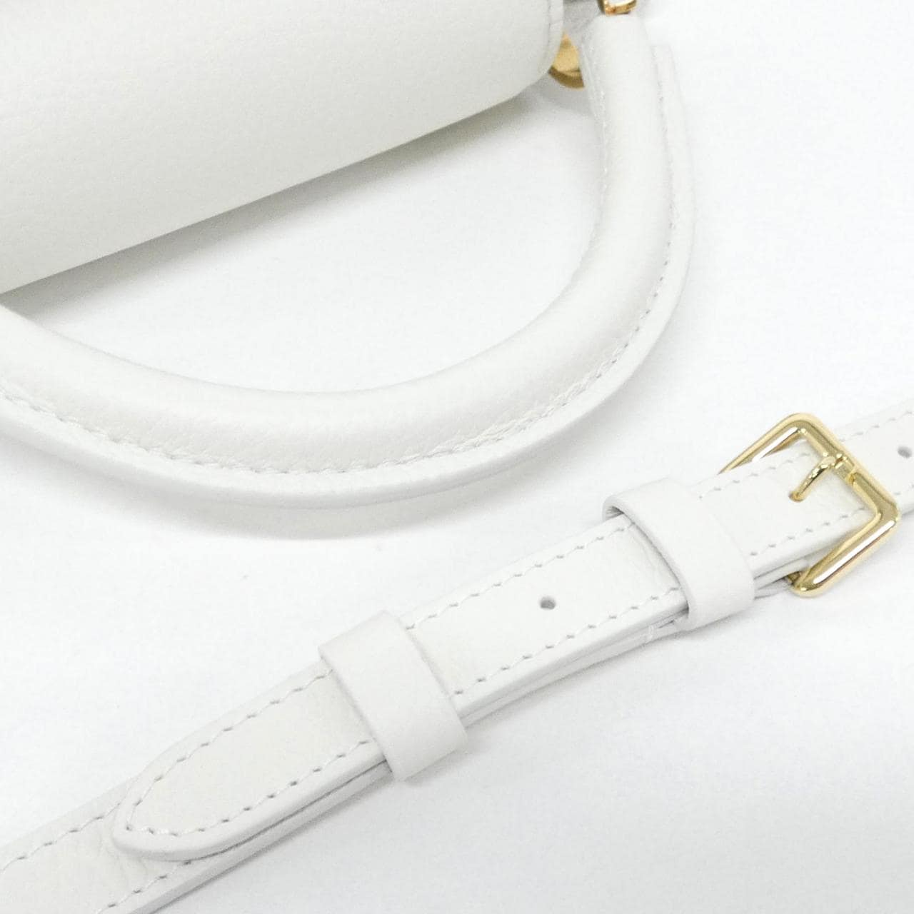 ルイヴィトン カプシーヌBB M55832 バッグ