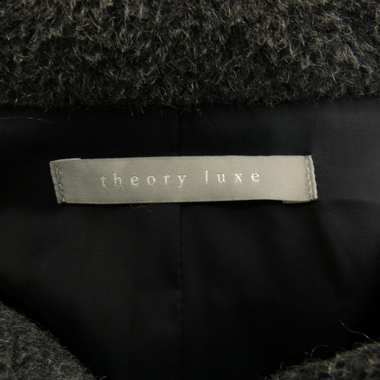 塞奥莉露Theory luxe大衣