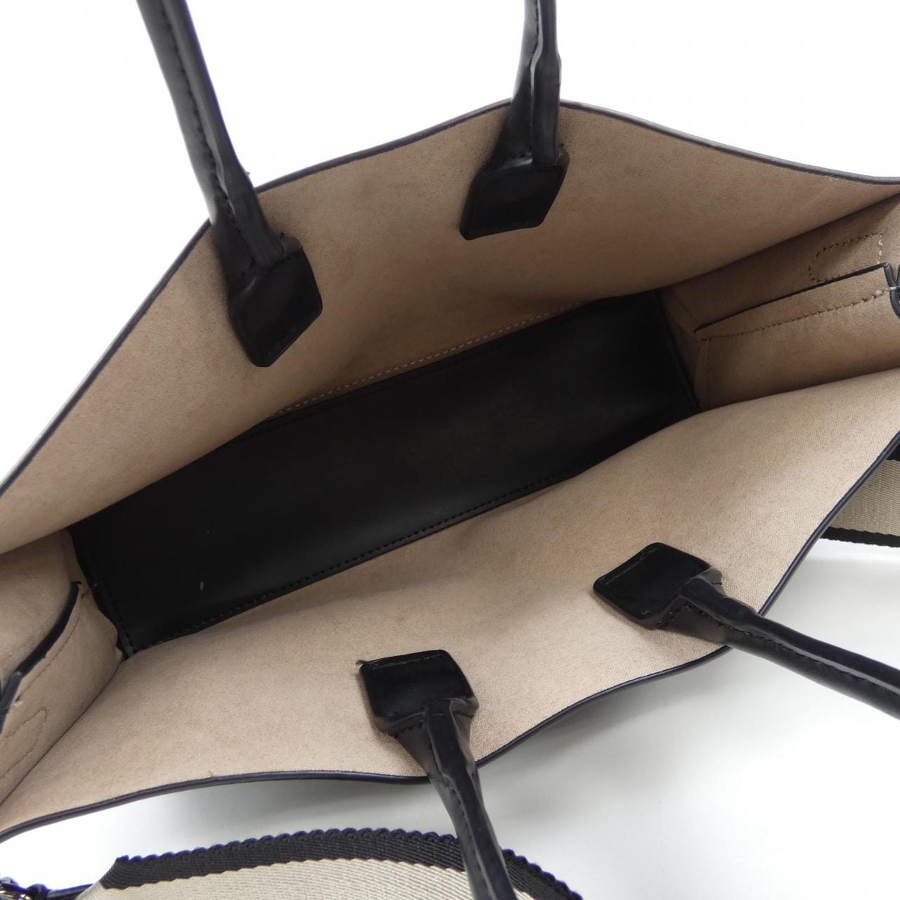 ヌメロヴェントゥーノ N°21 BAG