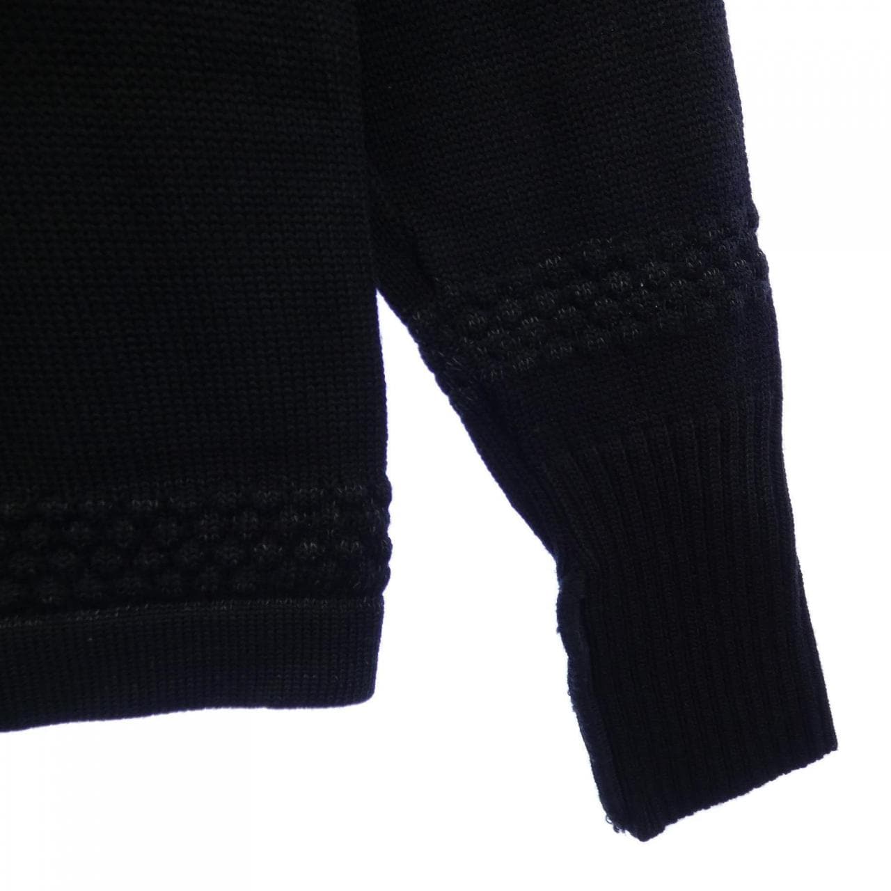 エスエヌエスハーニング S.N.S.HERNING ニット