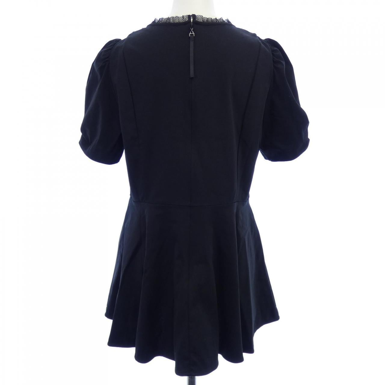 トゥービーシック TO BE CHIC トップス