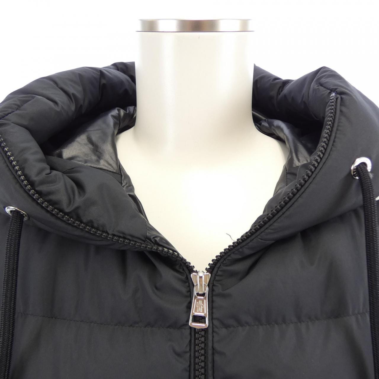 モンクレール MONCLER CARDAMINE ダウンベスト