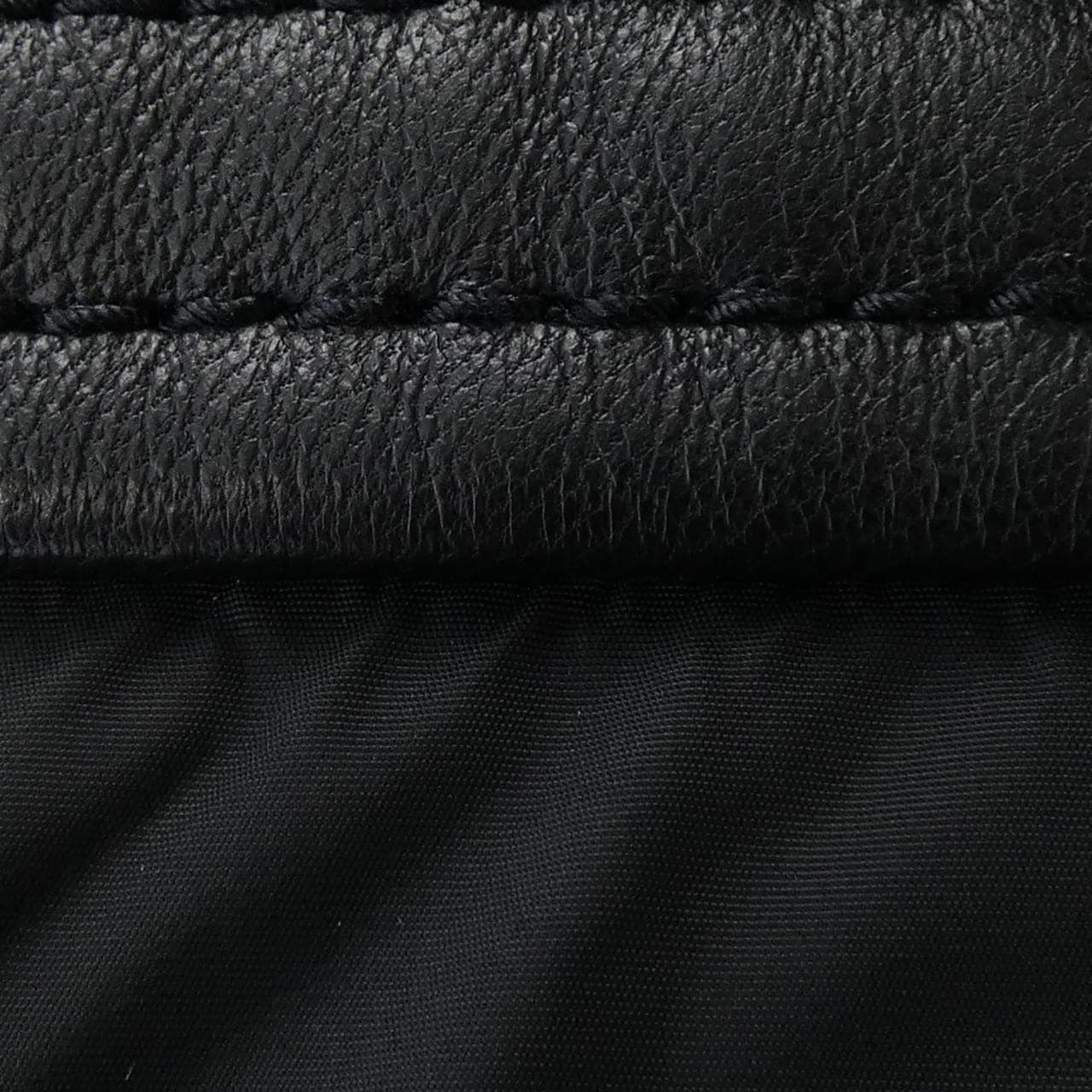 モンクレール MONCLER ダウンジャケット