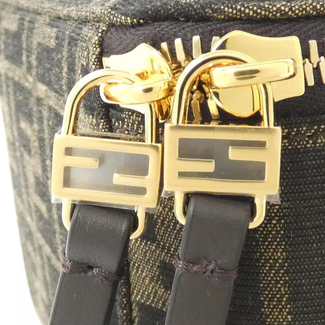 【新品】フェンディ 8BS108 AFPM バッグ