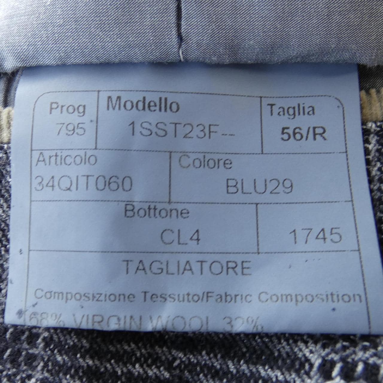 タリアトーレ TAGLIATORE ジャケット
