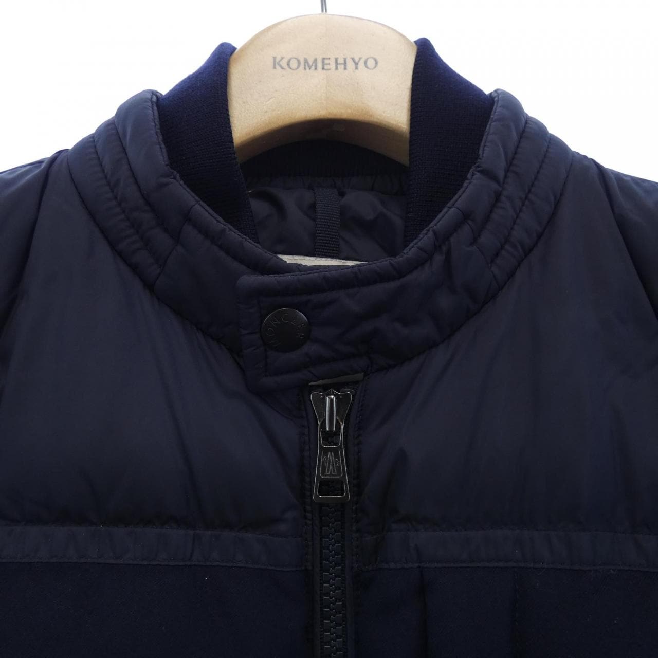 モンクレール MONCLER ダウンジャケット