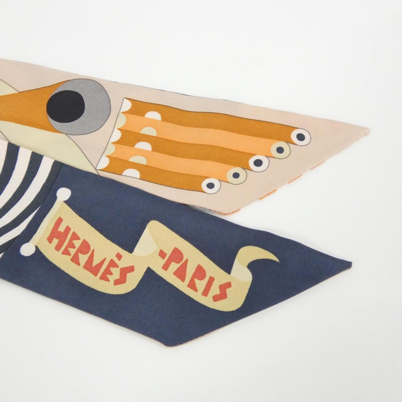 エルメス PARADE EN FANFARE ツイリー 064006S スカーフ