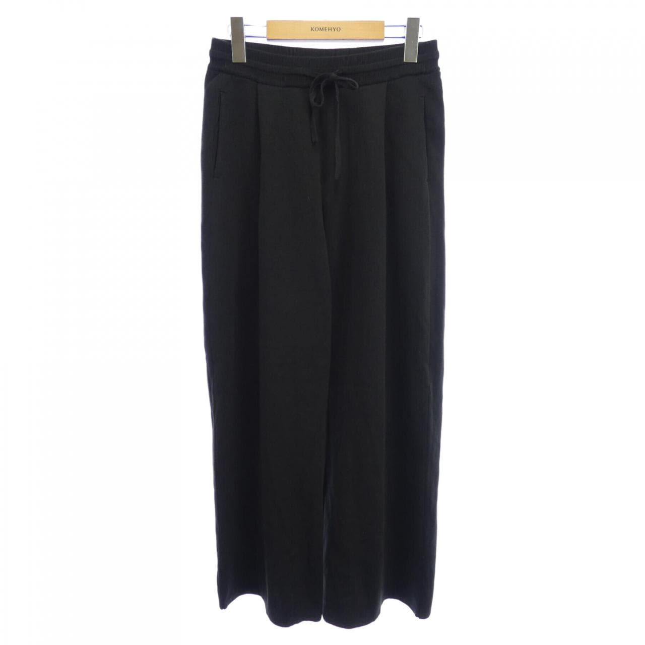 エイトン ATON パンツ