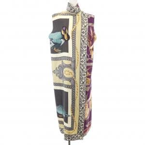 サルヴァトーレフェラガモ SALVATORE FERRAGAMO ワンピース