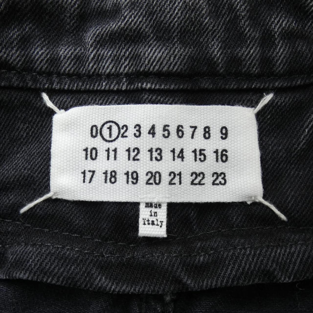 メゾンマルジェラ Maison Margiela カットアウトジーンズ S51LA0133 ジーンズ