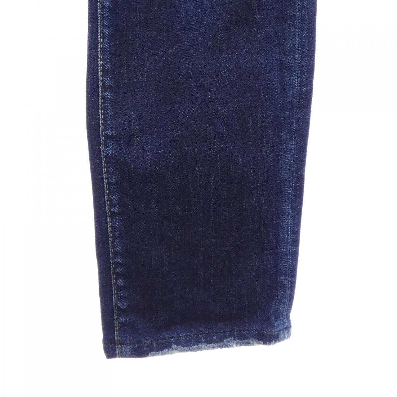 ディースクエアード DSQUARED2 S74LB0678 ジーンズ
