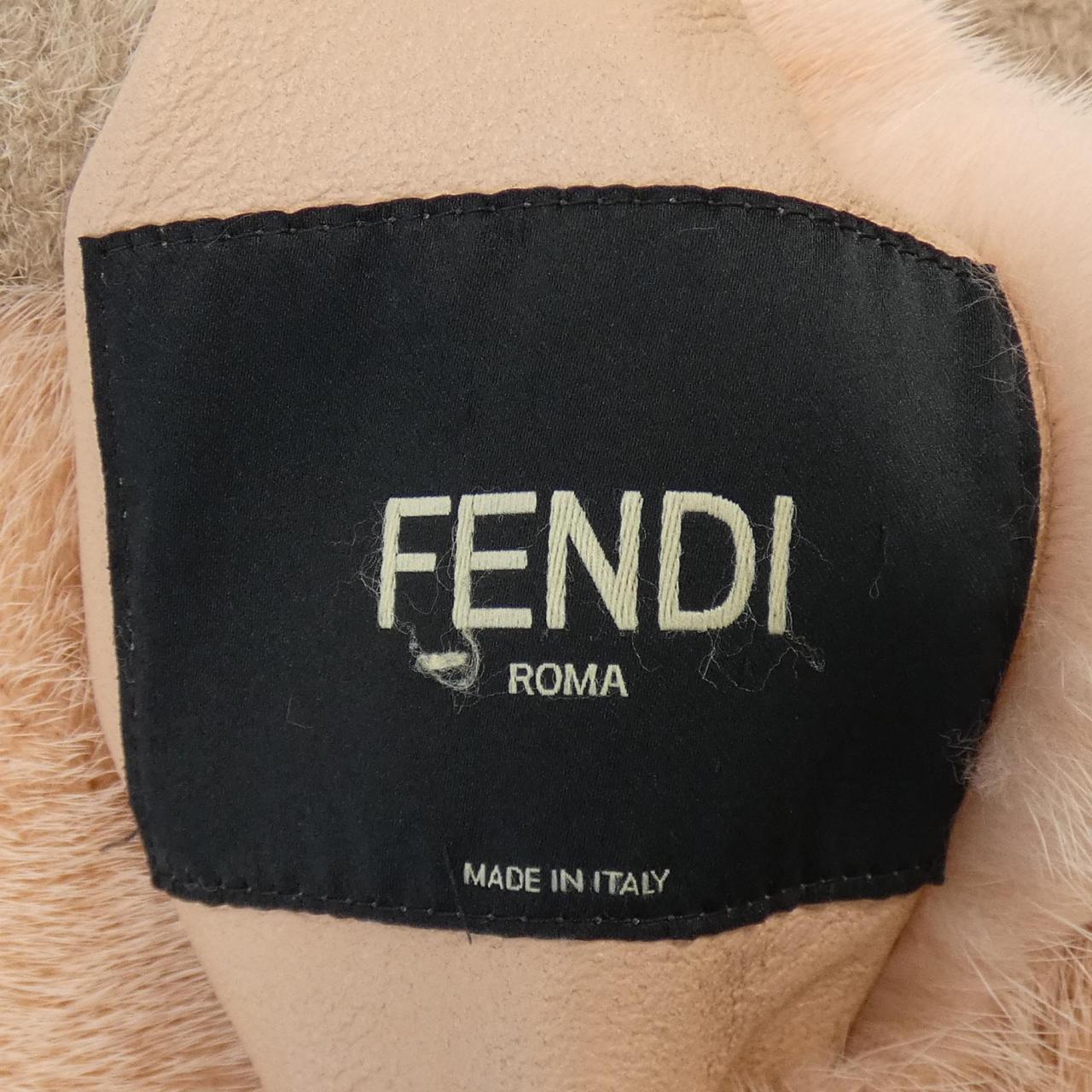 コメ兵｜フェンディ FENDI ケガワベスト｜フェンディ｜レディース