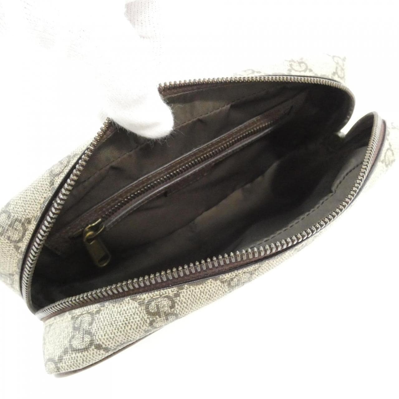 グッチ GUCCI SAVOY 760019 96IWT ポーチ