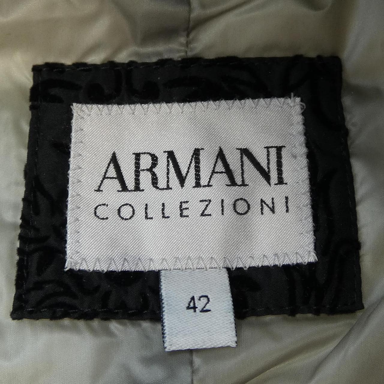 アルマーニコレツィオーニ ARMANI collezioni ダウンジャケット