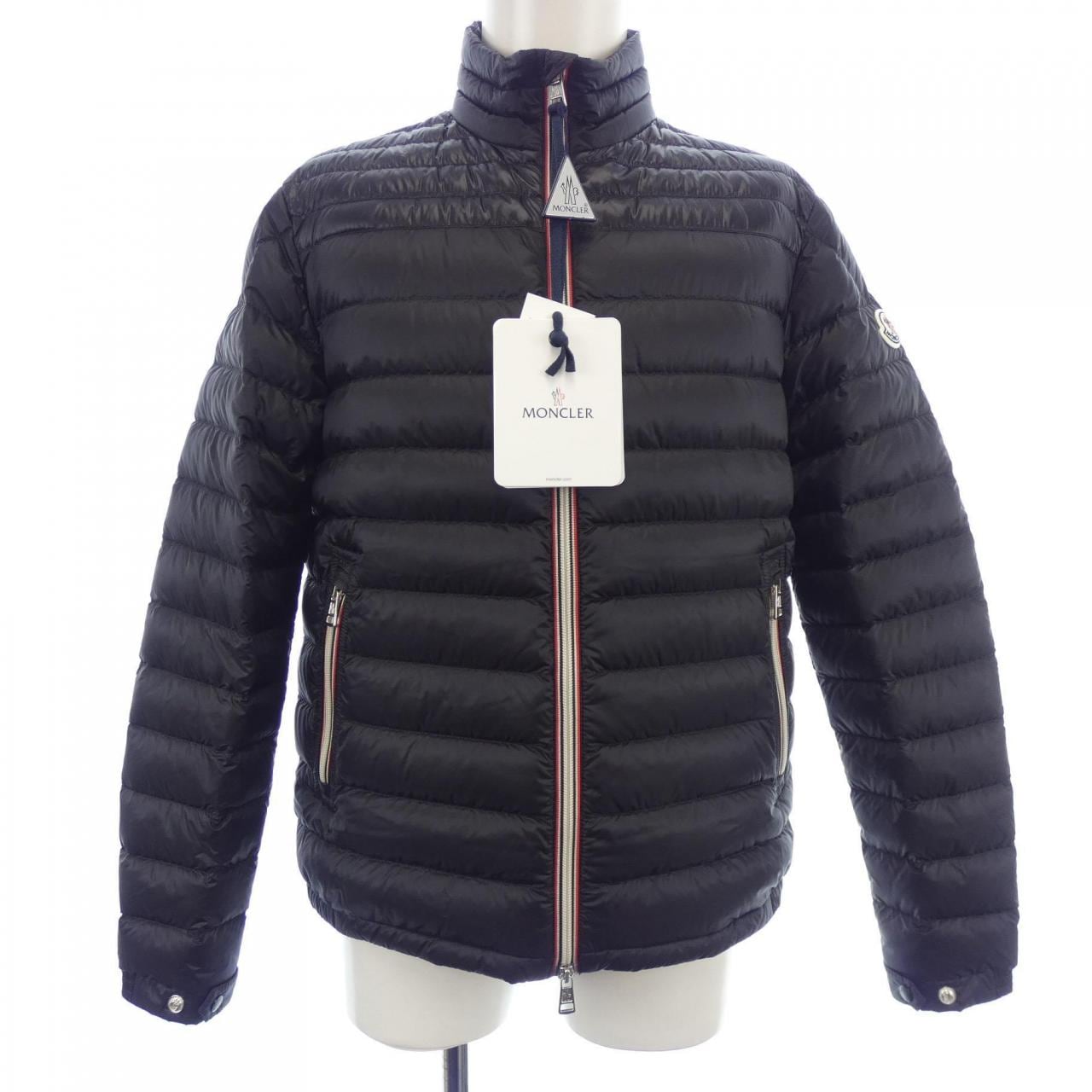 モンクレール MONCLER ダウンジャケット