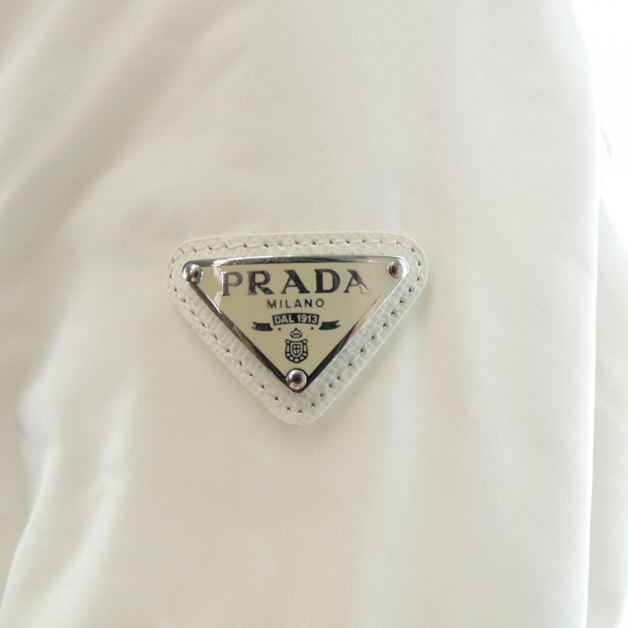 プラダ PRADA ダウンジャケット