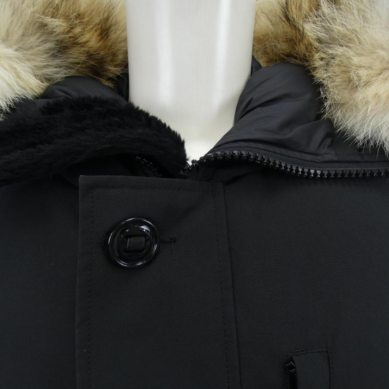 カナダグース CANADA GOOSE ダウンジャケット