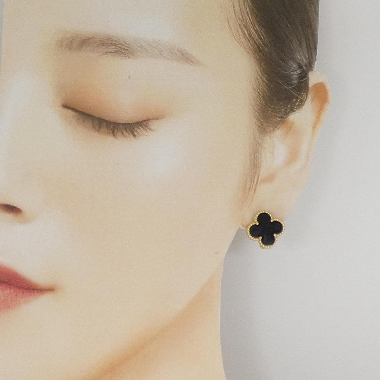 ヴァンクリーフ&アーペル ヴィンテージアルハンブラ ピアス