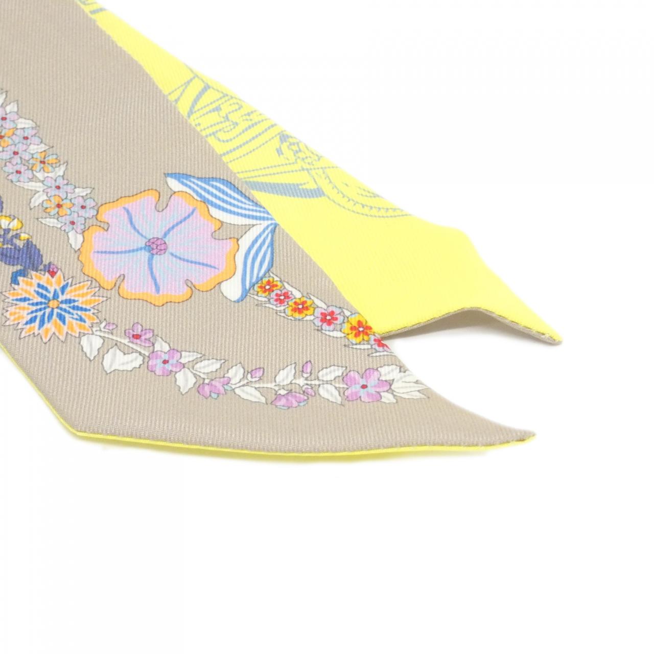 エルメス BRIDES DE GALA FLEURS ツイリー 064220S スカーフ