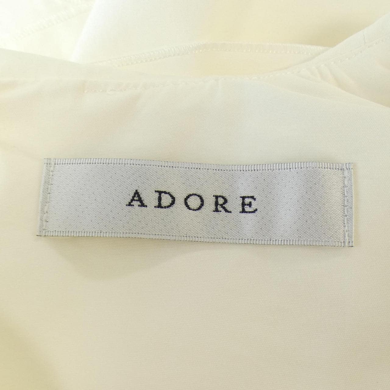 ADORE上衣