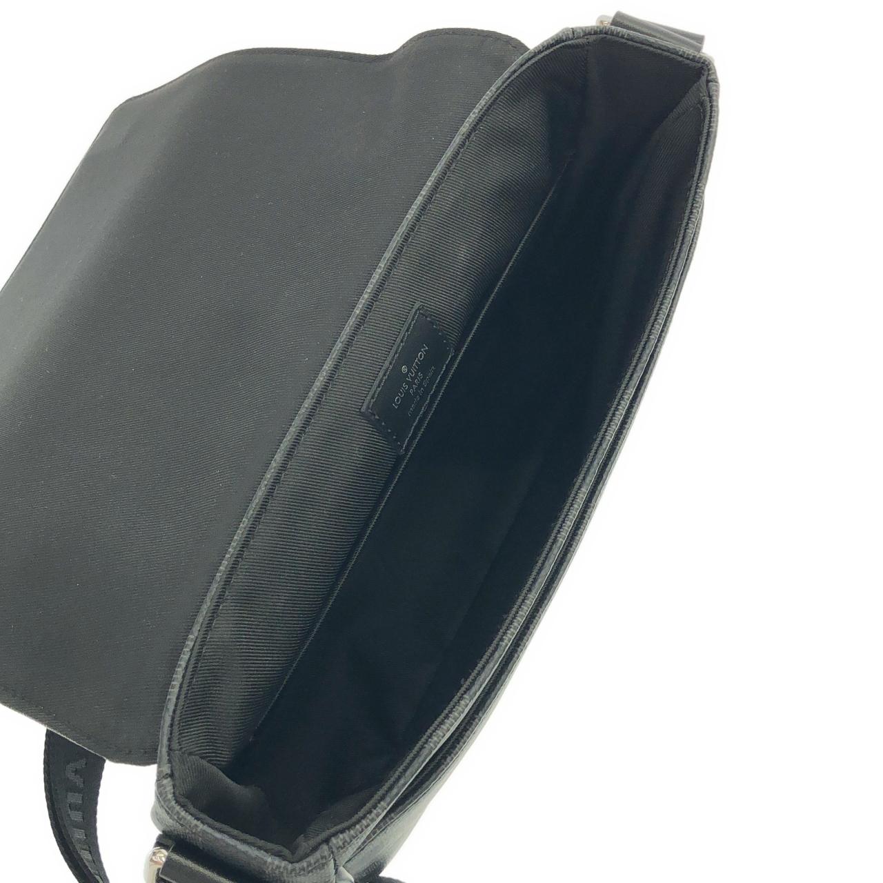 ルイヴィトン ダミエ グラフィット ディストリクト PM N42710 ショルダーバッグ