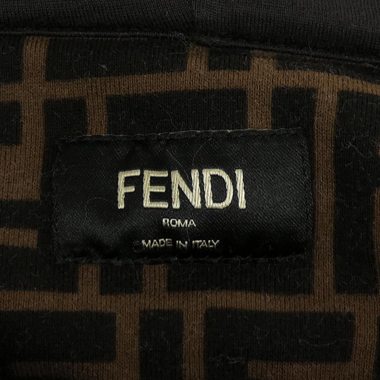 フェンディ FENDI FFモチーフ FY0945 A6ZT パーカー