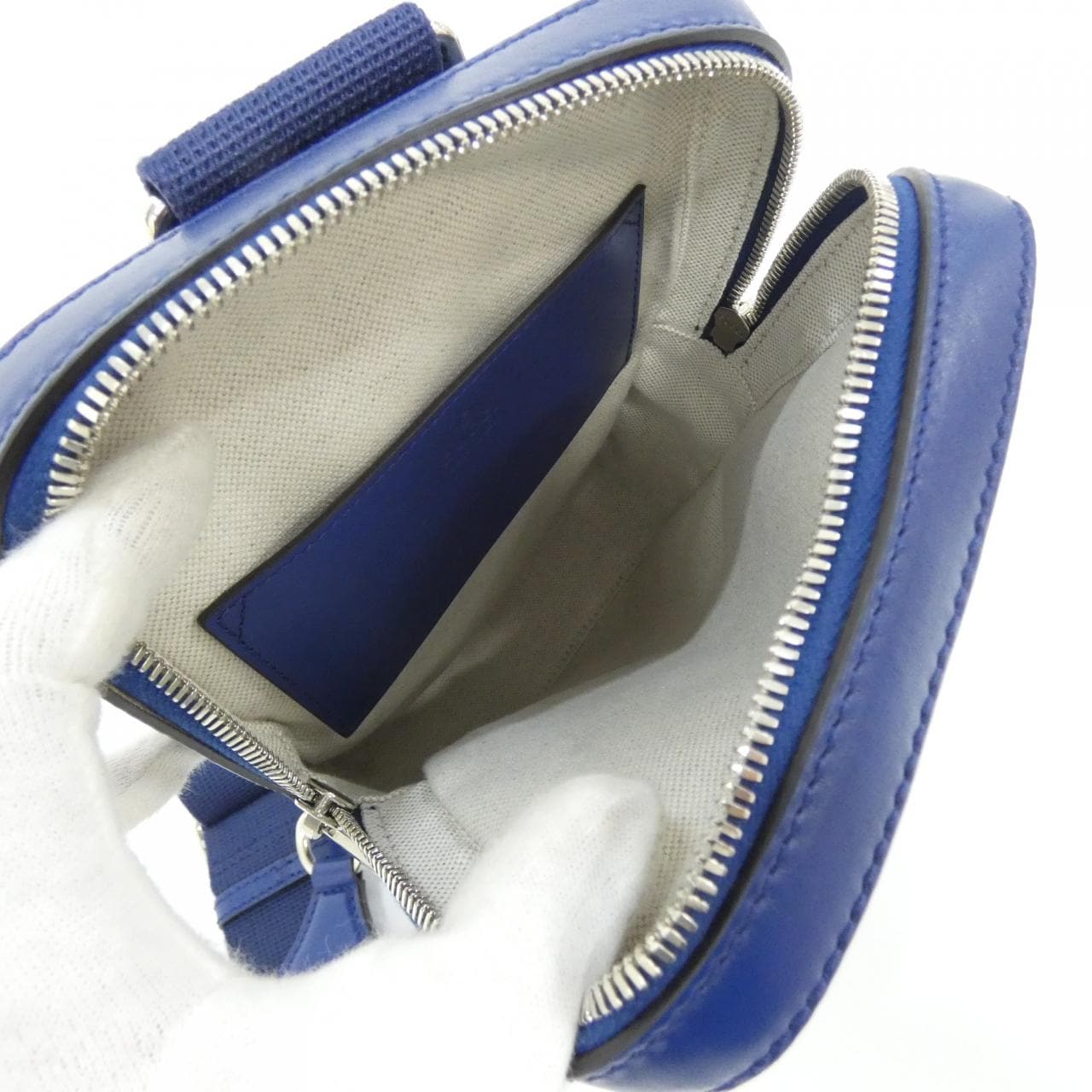 グッチ 700431 1W3CN ショルダーバッグ