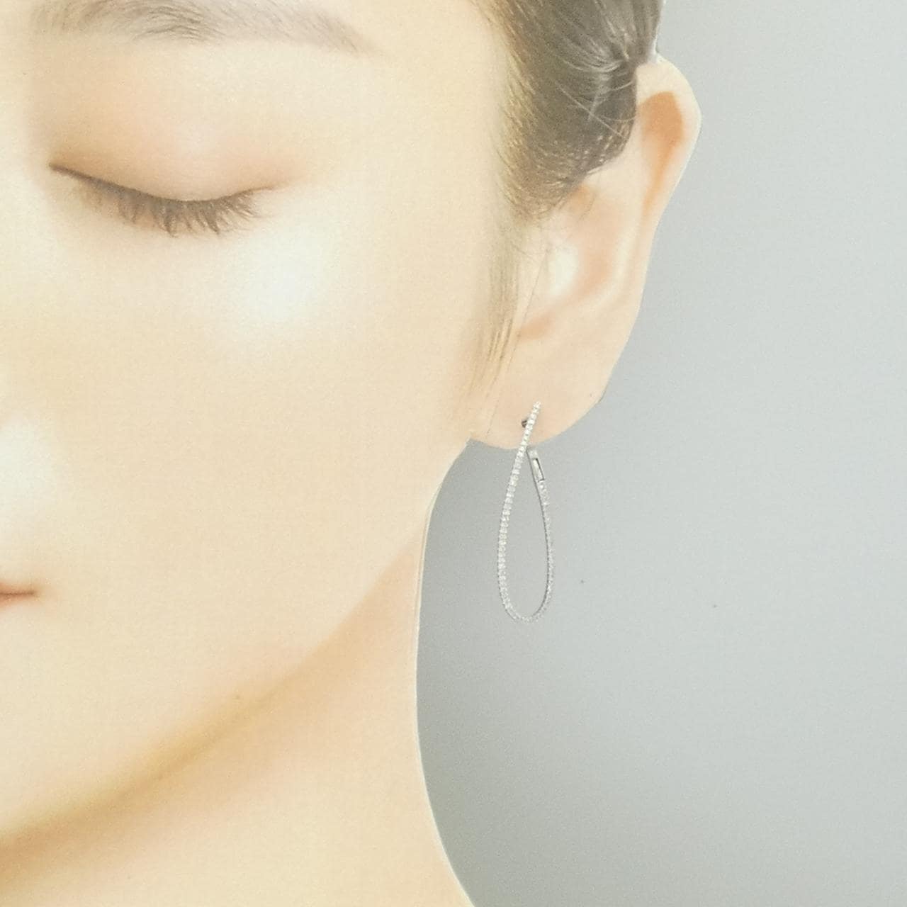 750WG ダイヤモンド ピアス 0.21CT 片耳