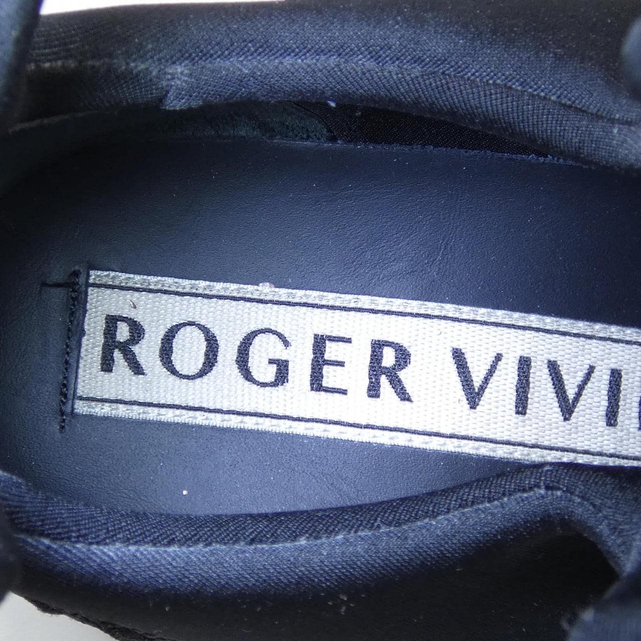 ロジェヴィヴィエ ROGER VIVIER スニーカー