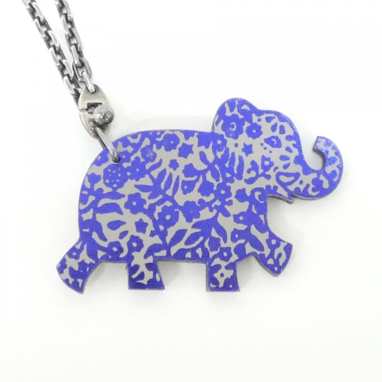 エルメス ELEPHANT LUCKY HAATI 054772CS キーホルダー