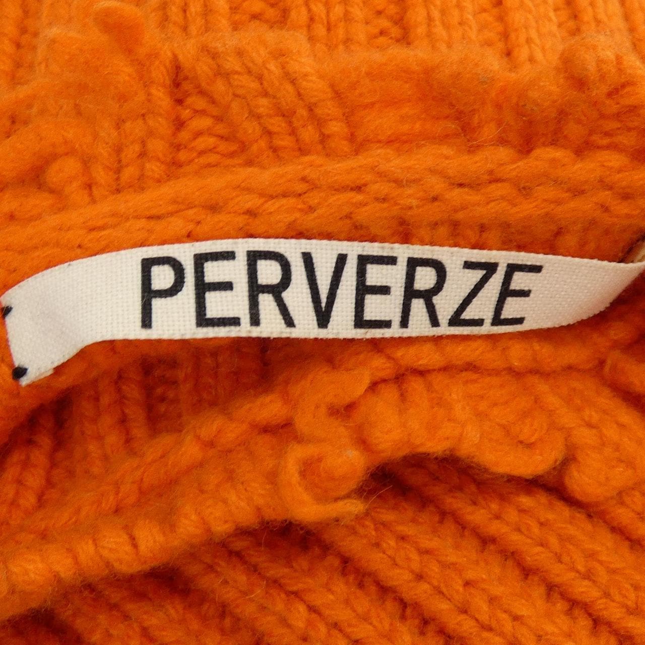 PERVERZE ニット