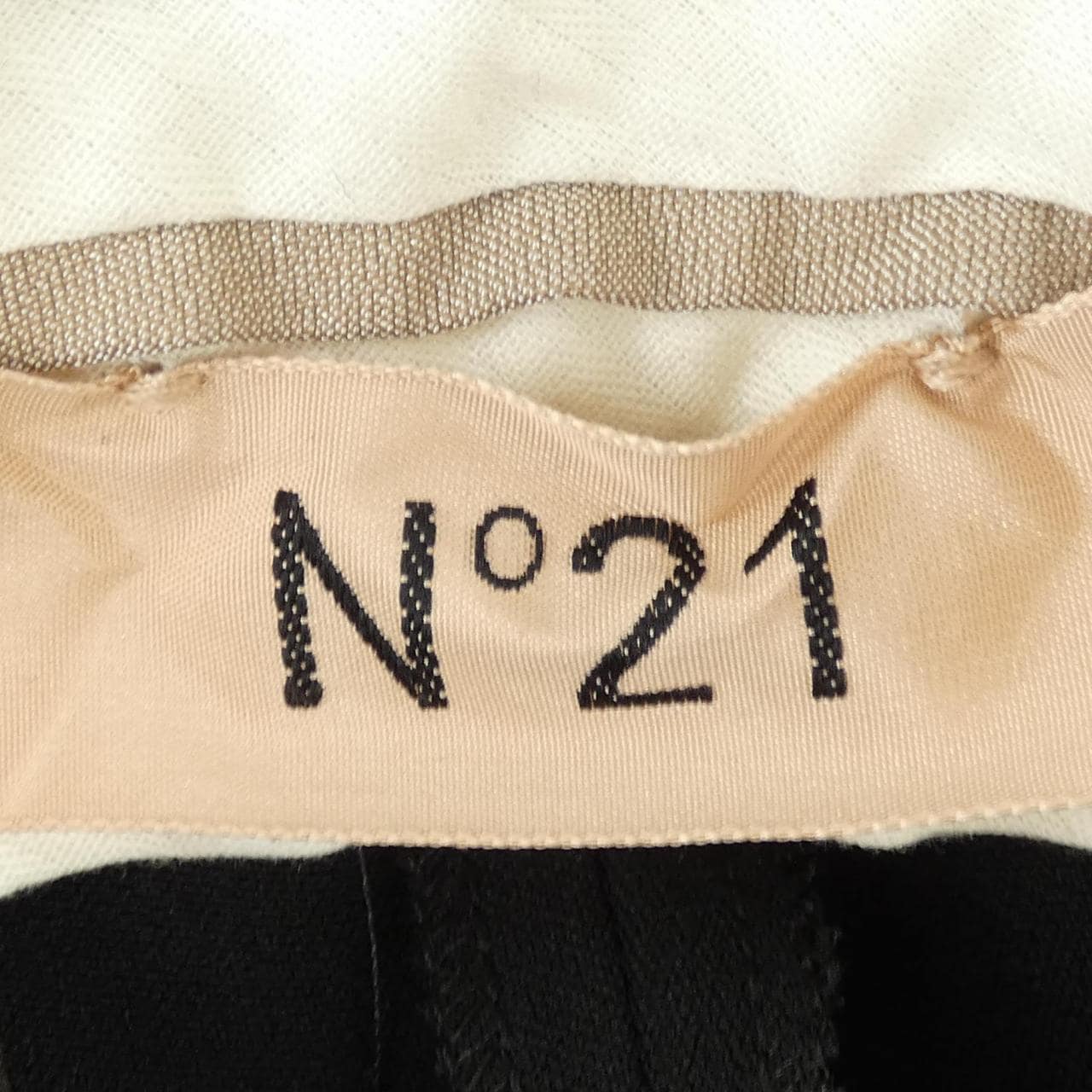 ヌメロヴェントゥーノ N°21 B0315336 パンツ