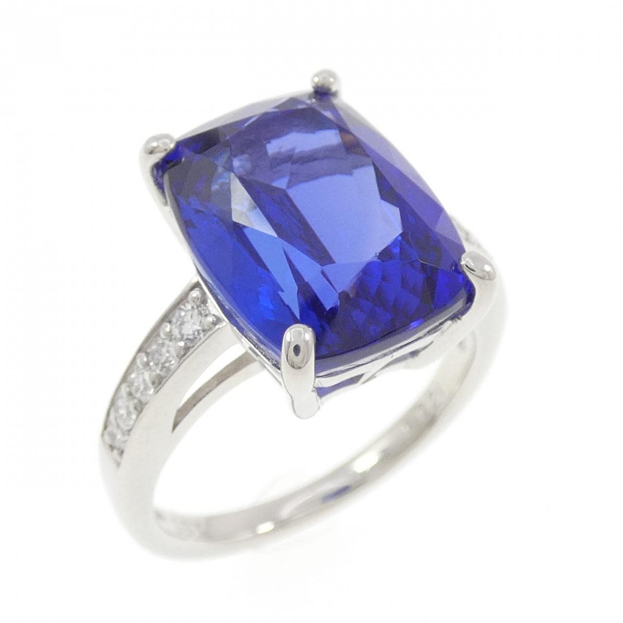 PT900 Tanzanite Ring 8.87 CT