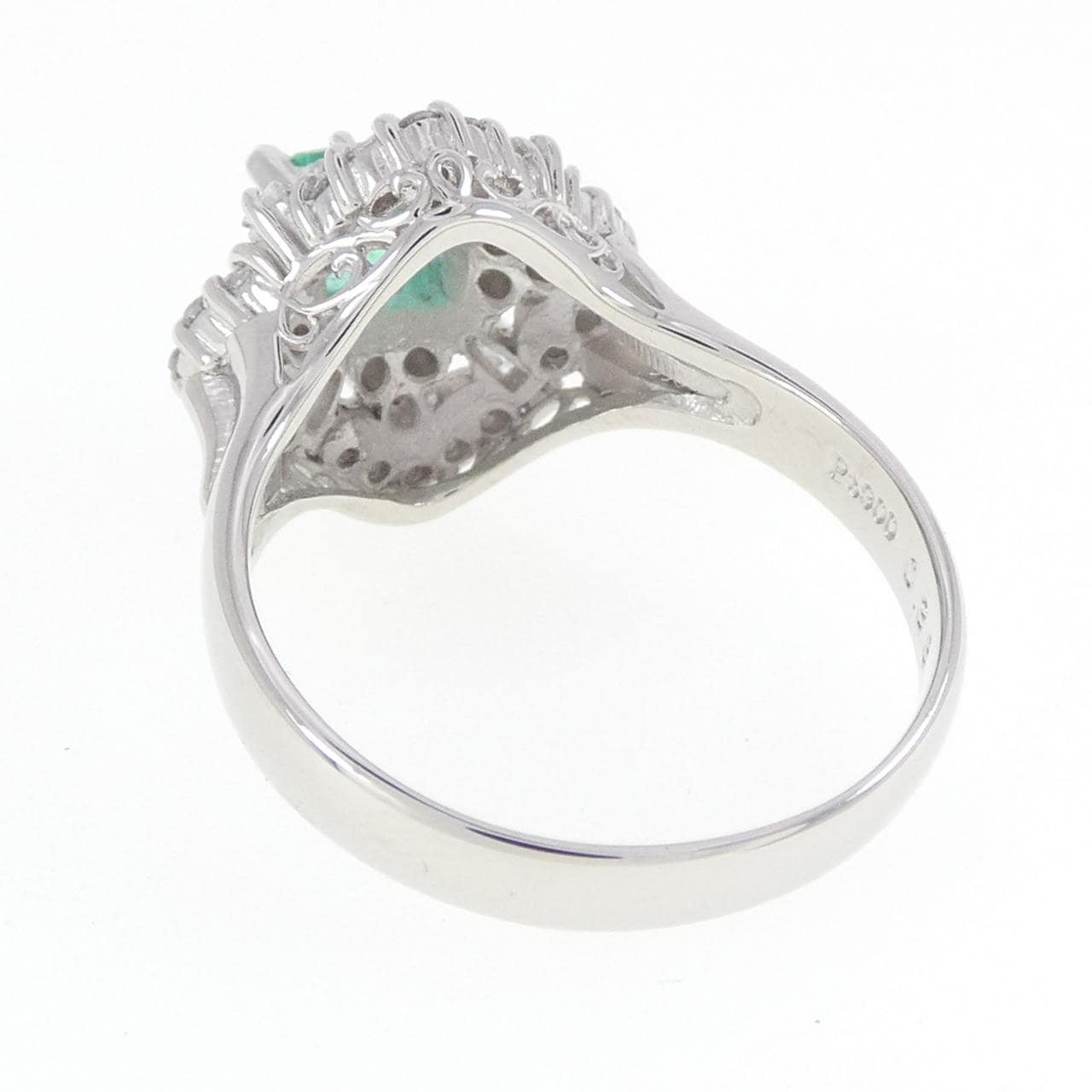 PT900 エメラルド リング 0.59CT