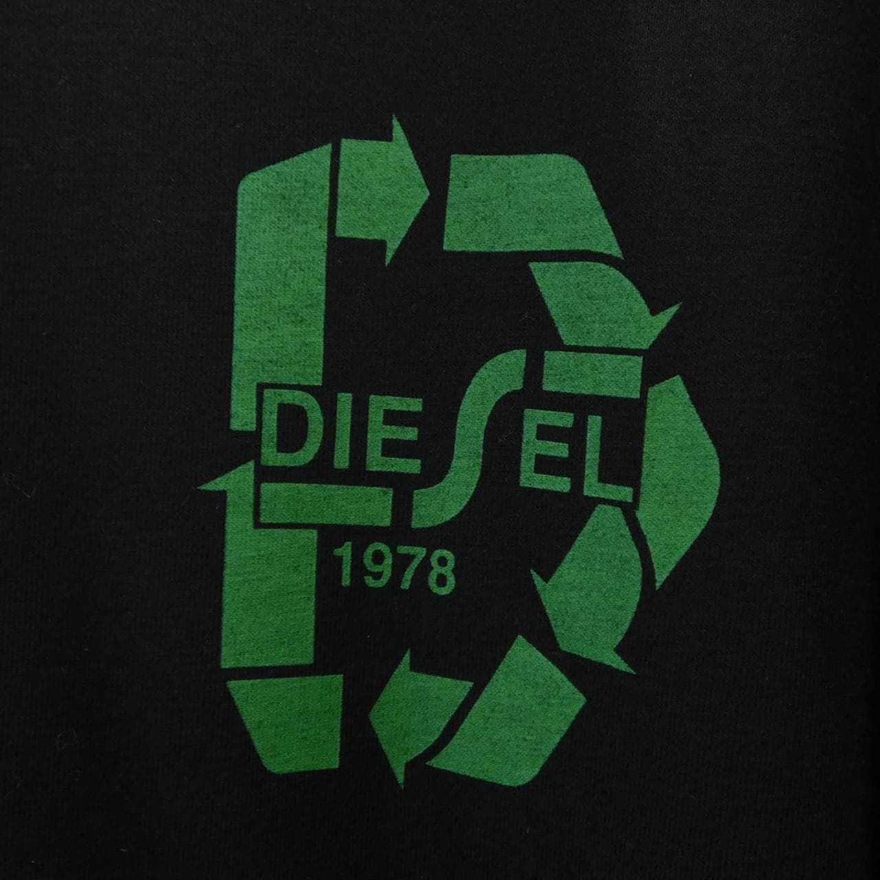 ディーゼル DIESEL Tシャツ