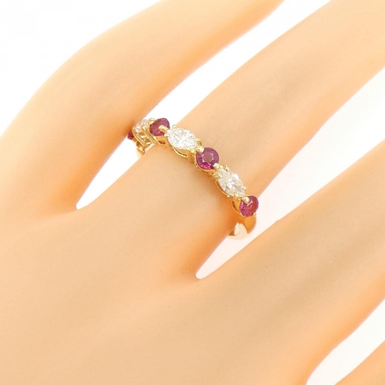 クイーン ルビー リング