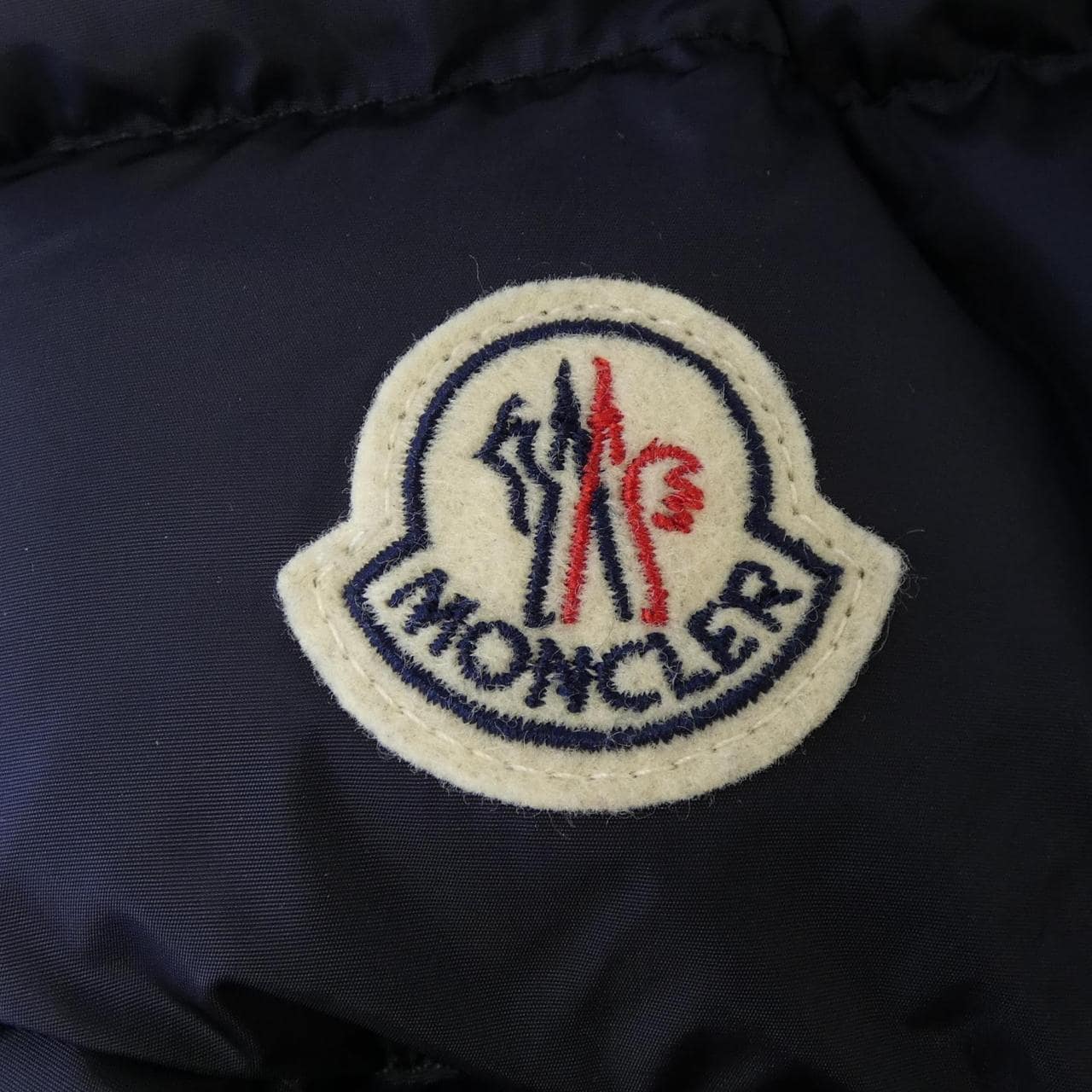 モンクレール MONCLER BETULA ダウンジャケット