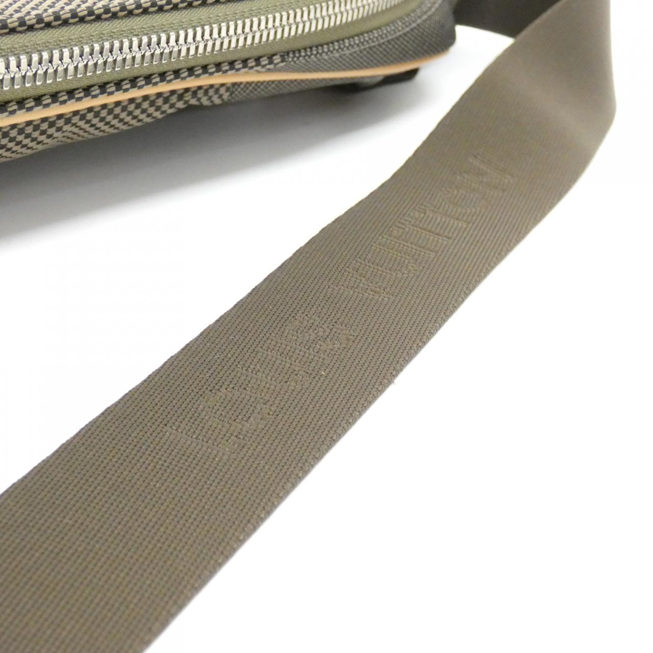 LOUIS VUITTON Damier Geant Acrobat M93619 包
