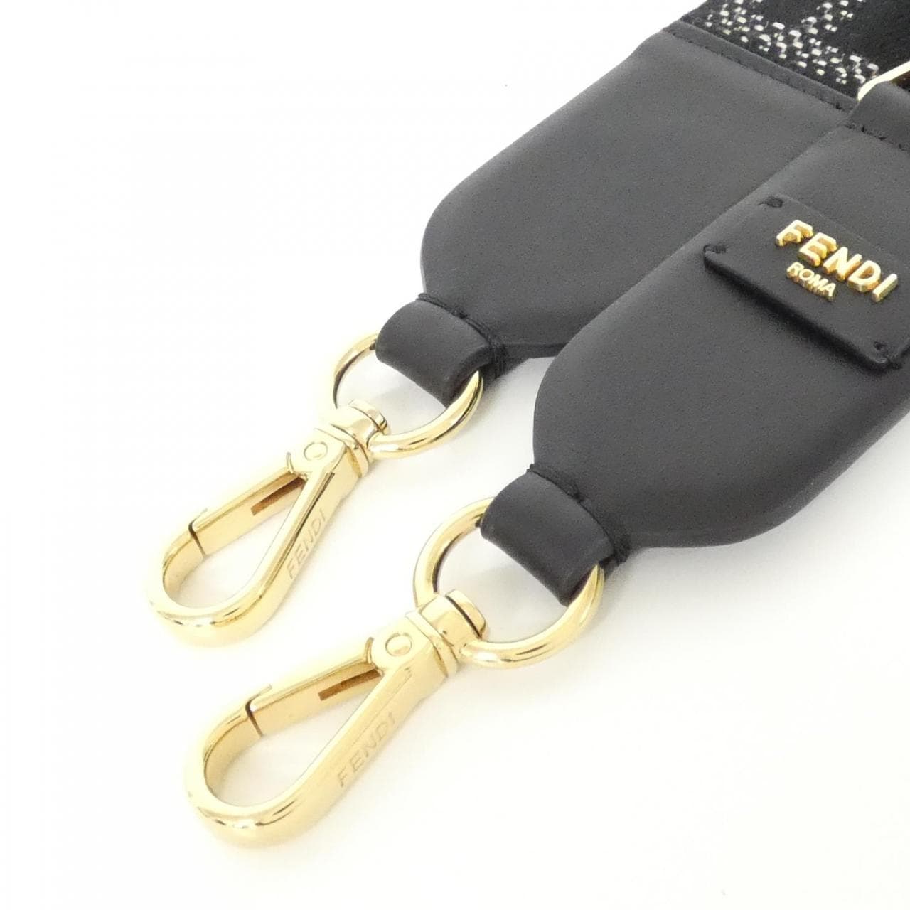 フェンディ ストラップ ユー 8AV945 AUS5 ストラップ