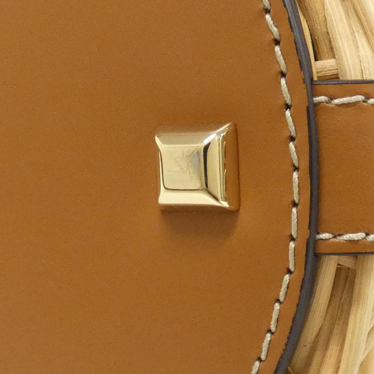 サルヴァトーレフェラガモ 21 H687 ショルダーバッグ