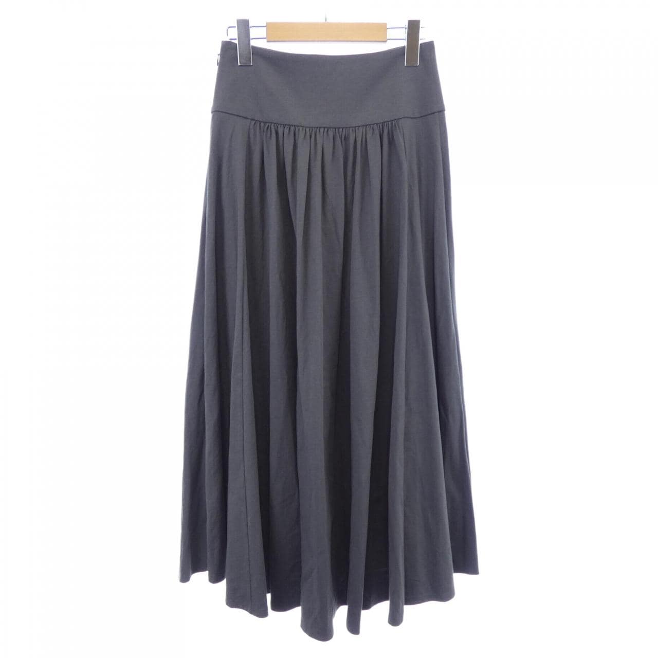 エイトン ATON スカート