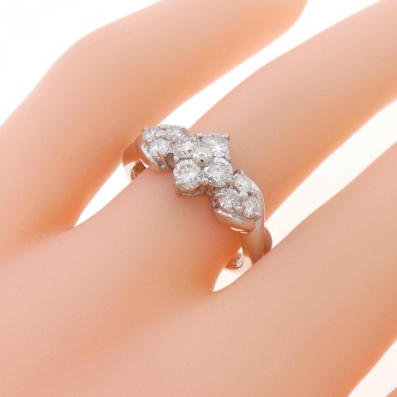 PT900 ダイヤモンド リング 0.70CT