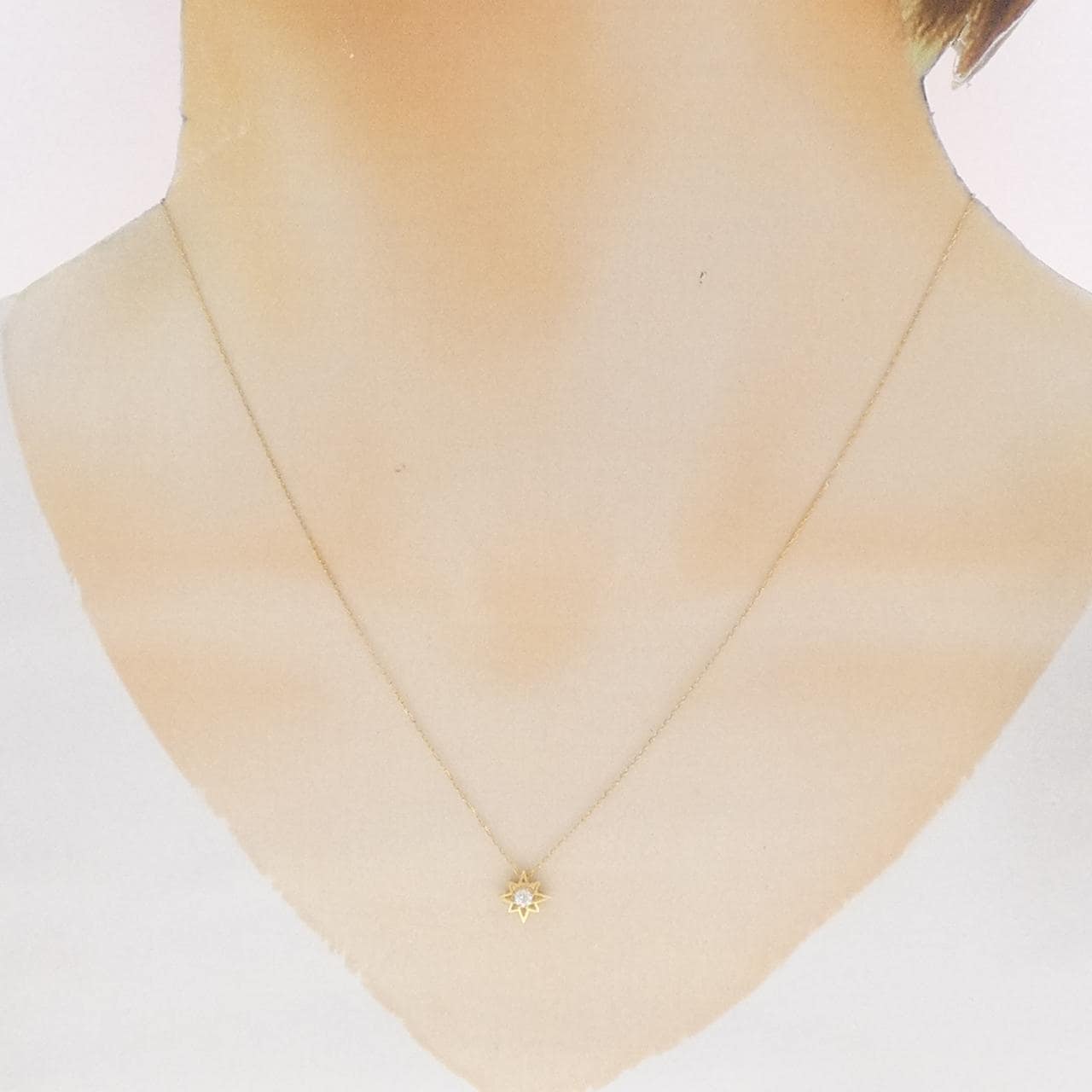 アーカー プチクレトワール ネックレス 0.05CT