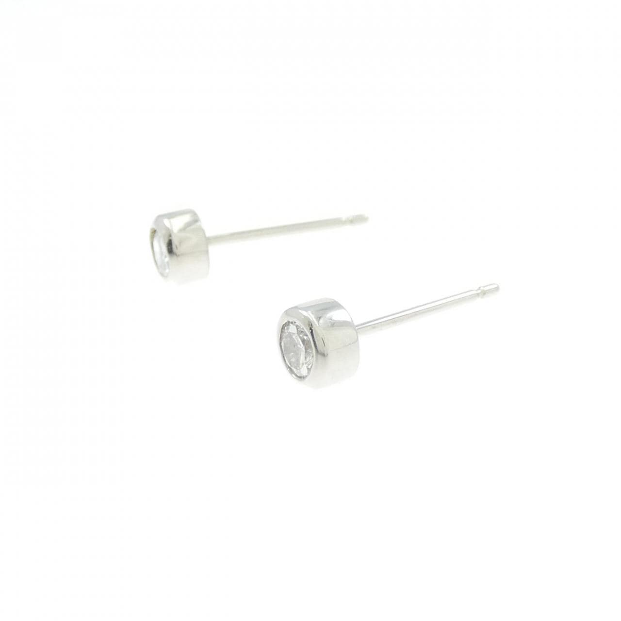 PT900 ソリティア ダイヤモンド ピアス 0.2CT