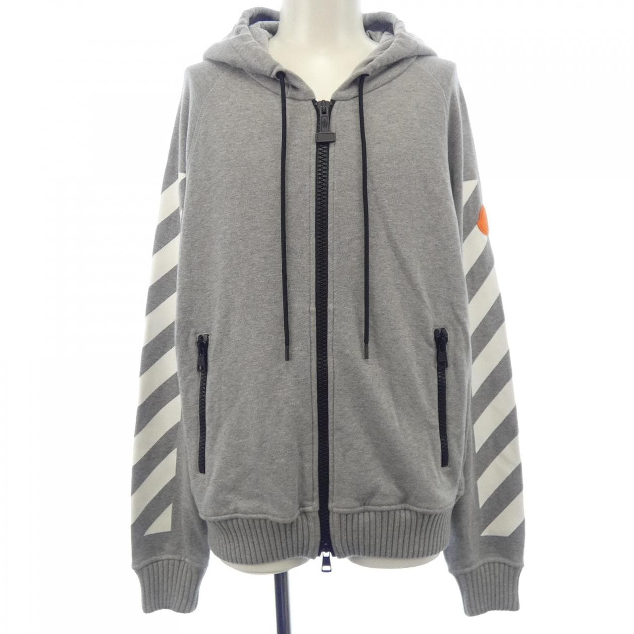 モンクレール MONCLER 8400150 パーカー